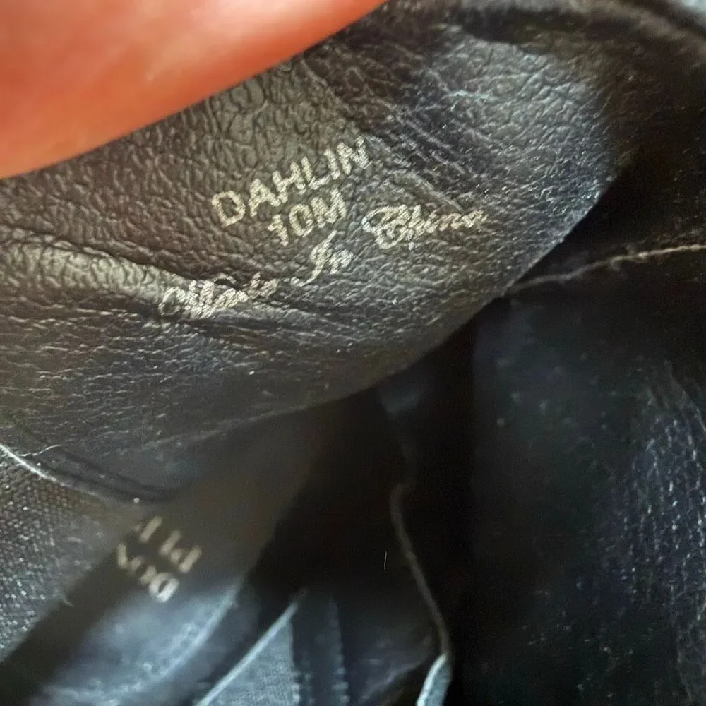 Donald J. Pliner Dahlin 2-Strap Suede Ankle Bootie black size 10